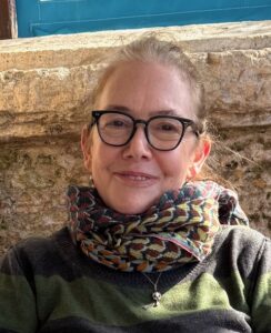 Author Ellie Sheldon